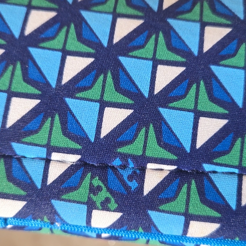 Tory Burch Stylish & Versatile Insulated Zipper Lunch Box/Cosmetic Case - Picture 5 of 11